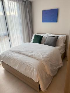 THE BASE Rise Resort Style 1 & 2 Bedrooms - Ban Rangeng - 9