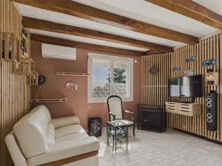 Maison pour 2 adultes et 2 enfants avec jardin - Le Bernard - 0
