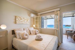 Le Grand Bleu Studios & Apartments - Lefkos Karpathos - 6