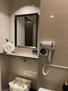 Stunning 1BR in Uptown BGC w Free Parking - Manila - 0
