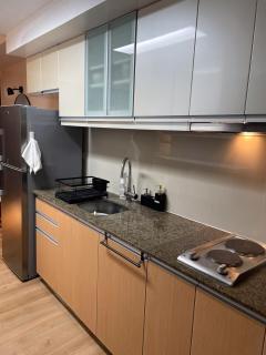 Stunning 1BR in Uptown BGC w Free Parking - Manila - 6