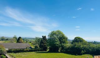 Village Retreat - Penrith - 8