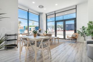 Panoramic views and pool, gym, parking REMS - 3