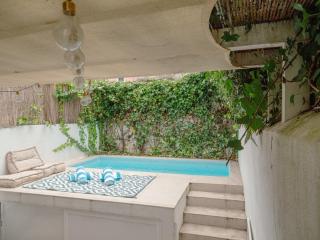 Cozy 1BR, Private Terrace & Pool – Estrela | By Airnest - Lissabon - 2