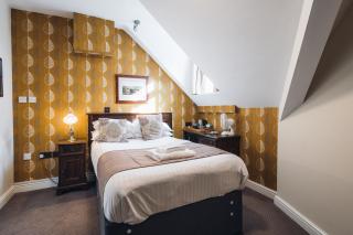 White Lion Royal Hotel - 7