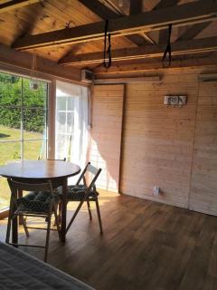 Gemütliches Ferienhaus direkt am See - - 6