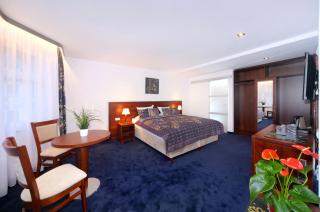 Hotel Central 1920 - 9