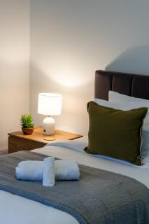 Group Retreat Near Top Wedding Venues plus Games Room - 6