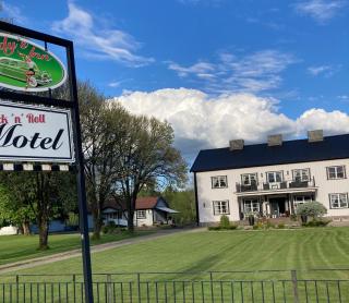 Mandy's Inn - 8
