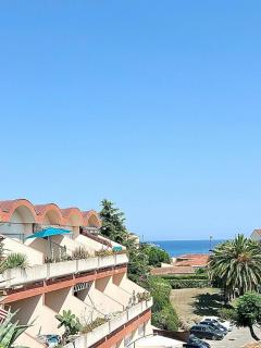 Superbe Appartement 1 chambres, 2 Tennis, 2 Piscines, plages, Parking - Antibes - 9