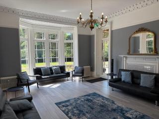 The Beeches - Entire Mansion - 3