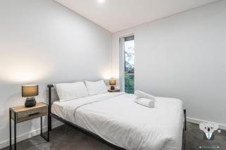 KozyGuru | Homebush West | 3 Bedroom Apt+Parking - Sidney - 6