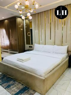 Elegant 3 Bedroom Luxury in Lagos - Lagos - 7