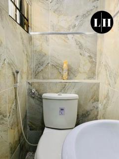 Elegant 3 Bedroom Luxury in Lagos - Lagos - 2