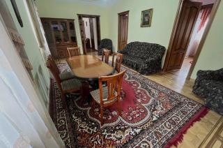 Elysian Estate - Goris - 1