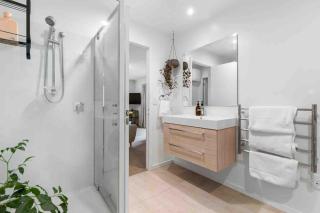 Queenstown Robin - Breakfast, Parking, Town Center - Queenstown - 2