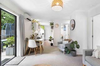 Queenstown Robin - Breakfast, Parking, Town Center - Queenstown - 1