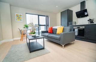 Modern & Bright 1 Bed Apartment in Birmingham - 0