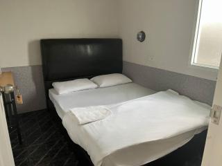 Van Vliet Hostel - 7