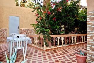 Sunny City Villa with a Garden - Erfoud - 3