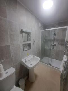 Lion Hotel & Studio Apartments - Criccieth - 5