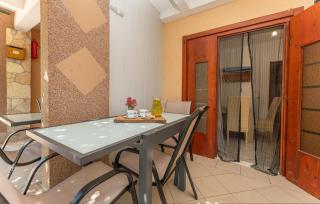 Beautiful Apartment In Pakostane - Pakoštane - 3
