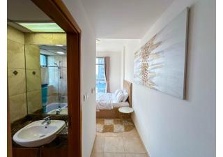 Luxe Vista - Top Location Dubai Marina 1BR - Metro and Beach Access - 2