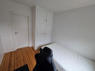 6 Bedroom House - 2