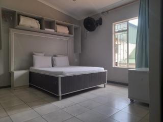 Silent Night Guest House Sunnyside Pretoria - Pretoria - 2