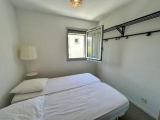 Appartement T2 à Royan, 4 pers., proche plage et commerces, parking, balcon, confortable et équipé - FR-1-494-60 - Royan - 1