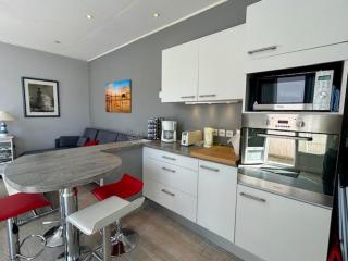 Villa 1926 à Royan/Pontaillac, proche plage et commerces, 3 ch, parking privé, cuisine équipée. - FR-1-494-147 - Royan - 9