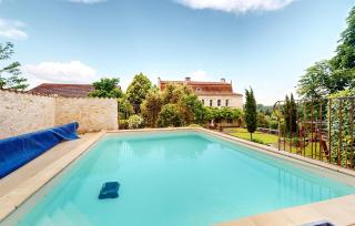 Lovely Home In Les Leves Et Thoumeyra - 0