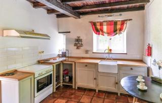 Awesome Home In Lohitzun-Oyhercq - Lohitzun-Oyhercq - 5