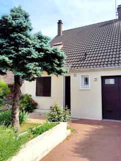 Maison de Veninges - Varennes-Vauzelles - 0