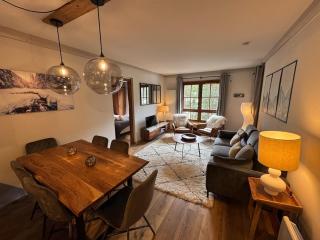 Beautifully renovated 2 bed apartment - sleeps 4 - Bourg-Saint-Maurice - 0