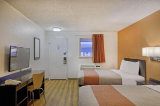 Motel 6 Sullivan MO - Sullivan - 3