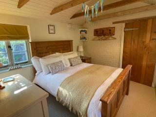 Dairy Cottage Luxury B&B - Attleborough - 4