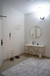 One-Bedroom Apartment in Seef - Seef - 3