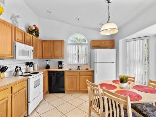 Sunny Getaway with Private Pool, Spa & Fenced Yard - 7