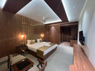 Hyders Mahal & Hotel - 9