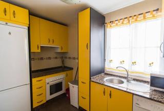 SH 7 Esquinas. Apartamento céntrico con parking - 3