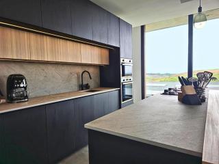 Serene Zenith - Sheffield Beach - 5