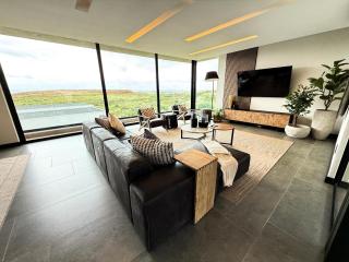 Serene Zenith - Sheffield Beach - 3
