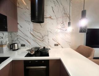 Meridian Residence 151 & drinking water as a gift - Almaty - 2