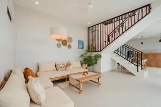9 mins to Canggu Beach, 4 Bed Pool Villa - Canggu - 9