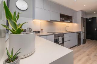 The Cloudline Skyflat On Bree - 4