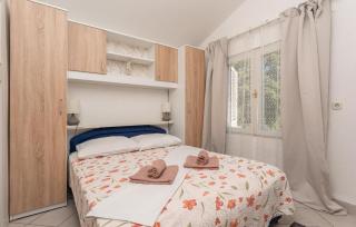 2 Bedroom Nice Apartment In Pakostane - Pakoštane - 6