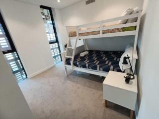 Luxury Apartment St Leonards - Sydney - 4