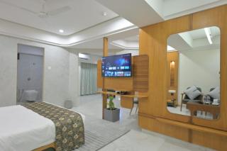 Hotel Grand Arose - Ahmedabad - 9