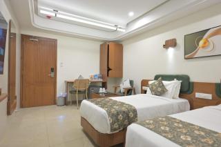 Hotel Grand Arose - Ahmedabad - 3